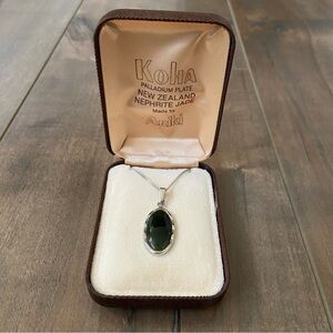 {Ariki} Nephrite Jade Pendant Necklace Silver New Zealand